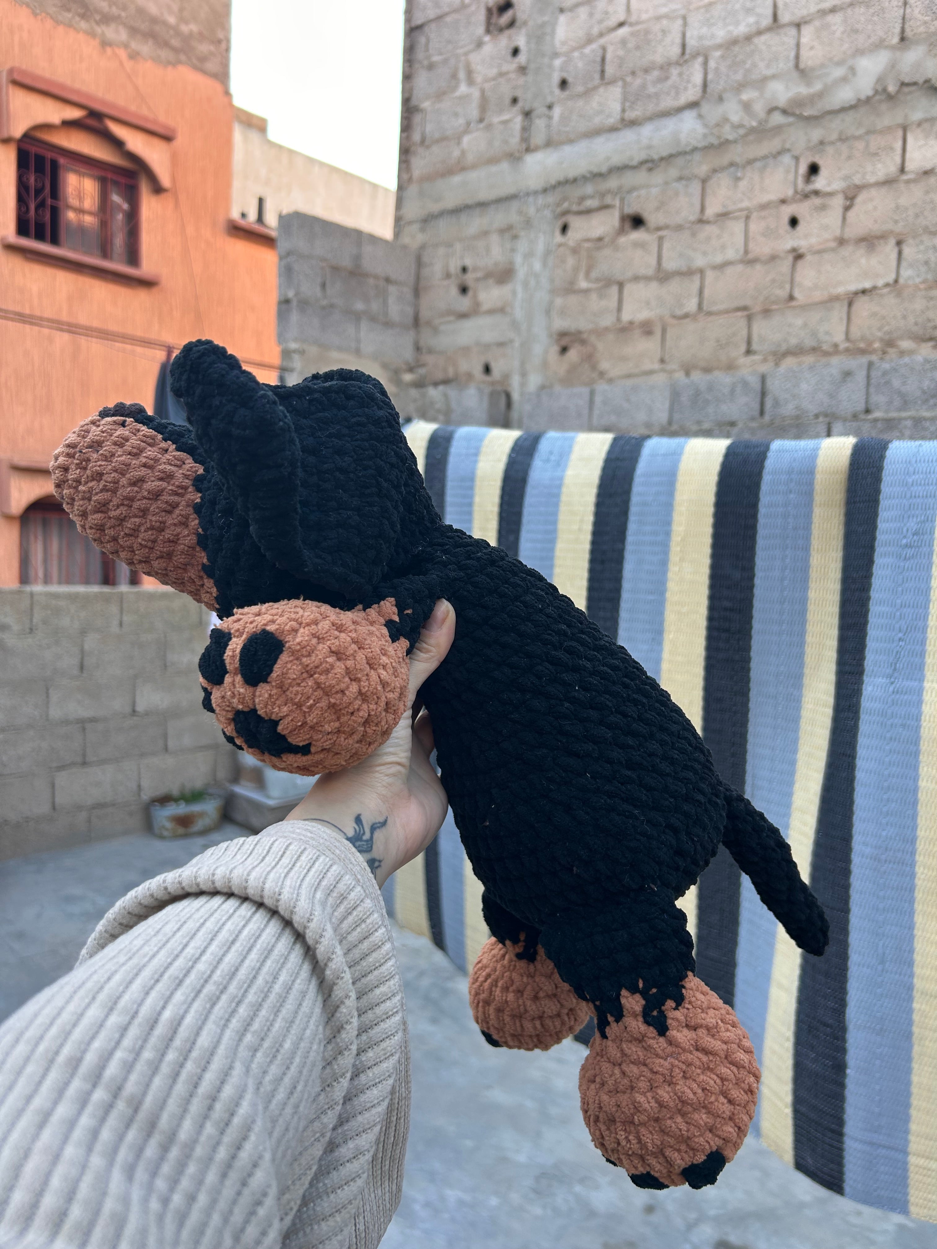 SLEEPY PUPPY - Peluche 30 cm Chien dormeur