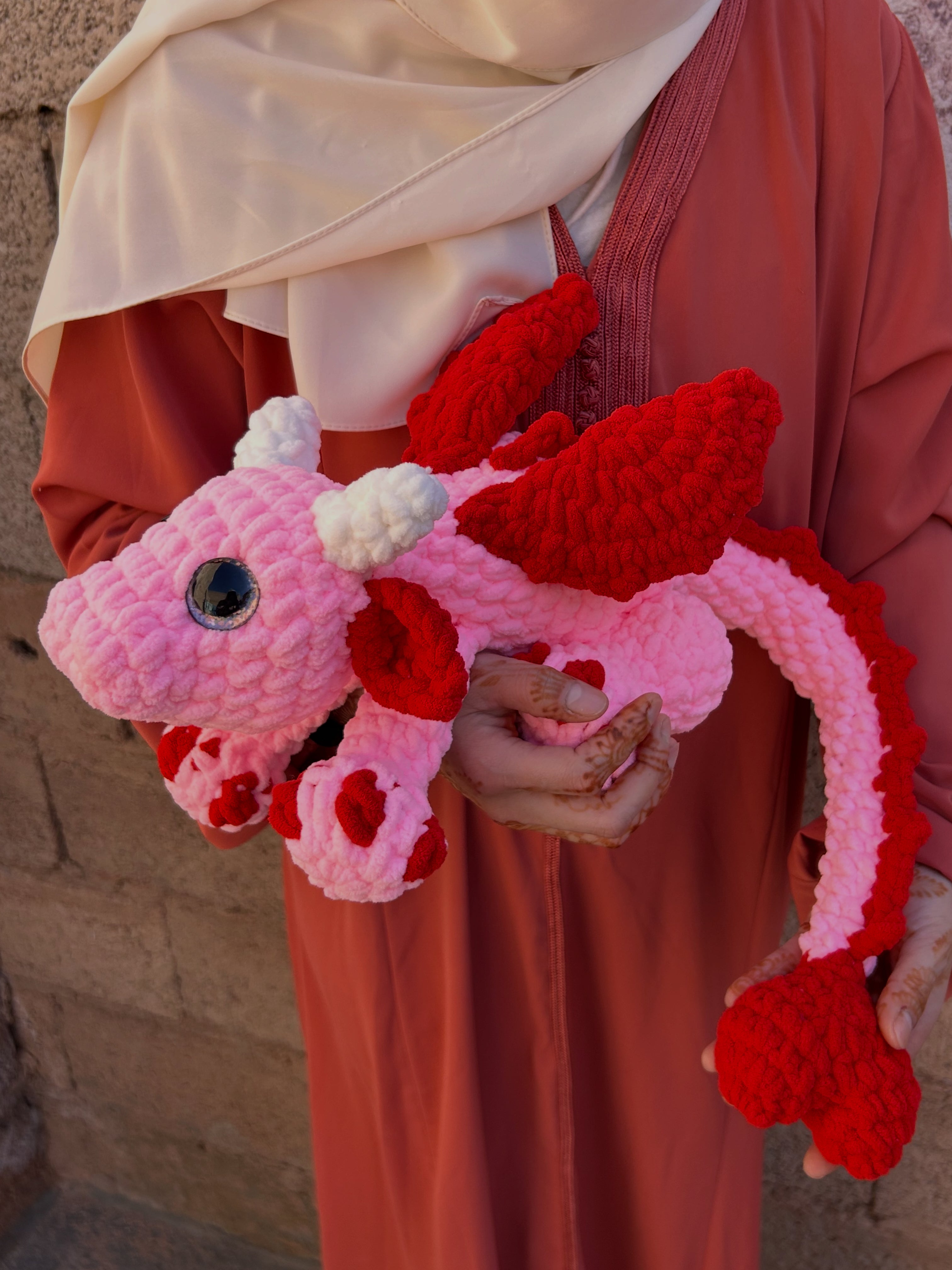 CHERRYFIRE VALENTINE EDITION - Peluche plus de 30cm Dragon Mignon & Coeur Crochet Rose et Rouge