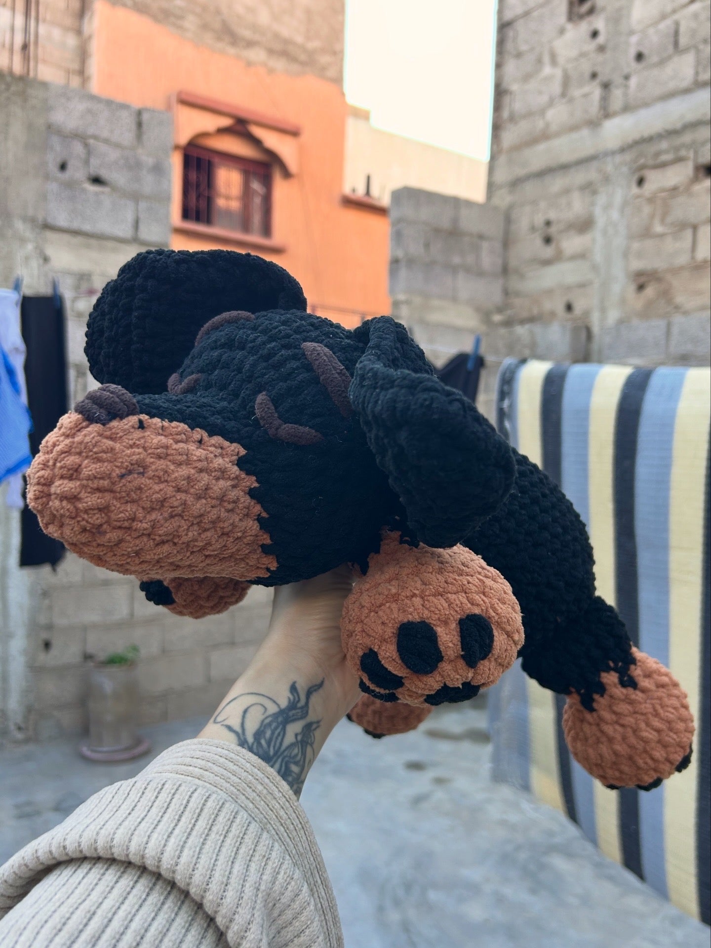 SLEEPY PUPPY - Peluche 30 cm Chien dormeur