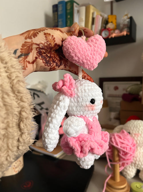 MALLOW - Peluche porte clé cœur lapin mignon robe rose